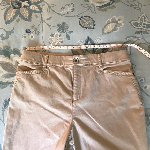 Khakis & Company capris, size 10, EUC - Picture 1 of 5